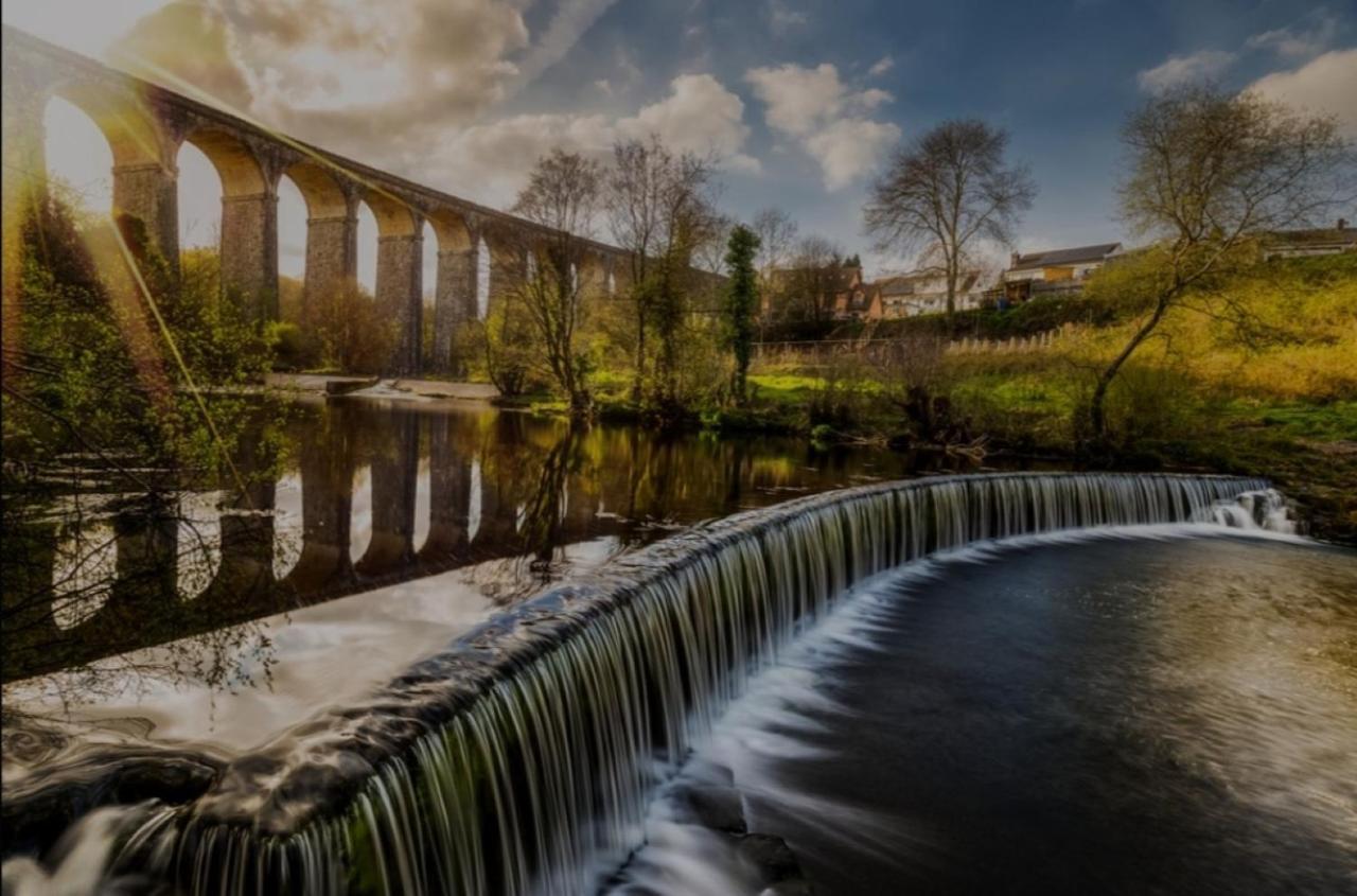 Viaduct View - Cefn Coed Daire Merthyr Tydfil Dış mekan fotoğraf