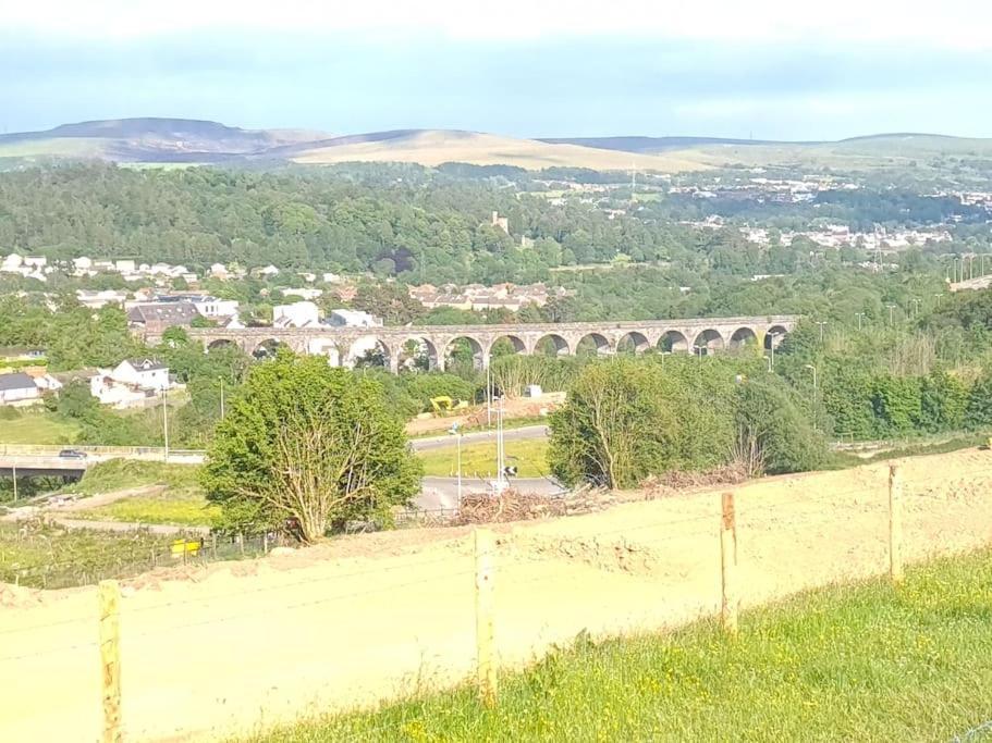 Viaduct View - Cefn Coed Daire Merthyr Tydfil Dış mekan fotoğraf